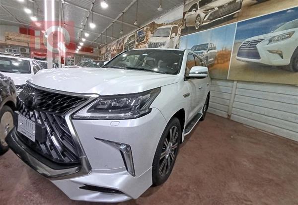 Lexus for sale in Iraq